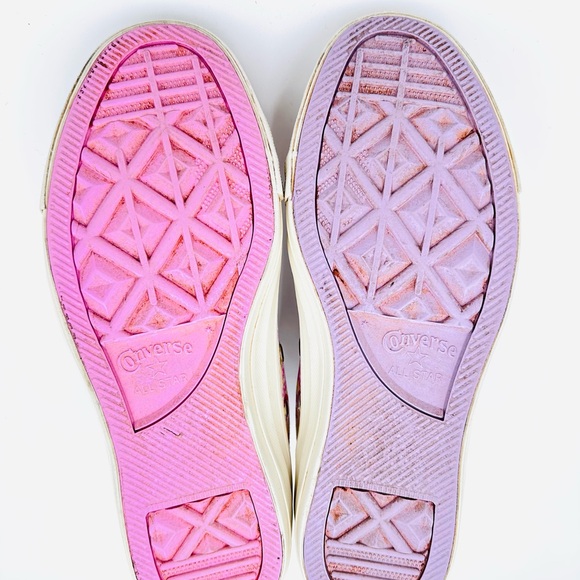 Converse Chuck Taylor All Stars Multi Color Pattern, Size 7. - Picture 7 of 10